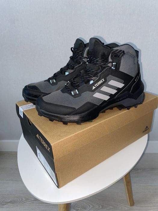 Adidas terrex 38 розмір жіночі ботінки