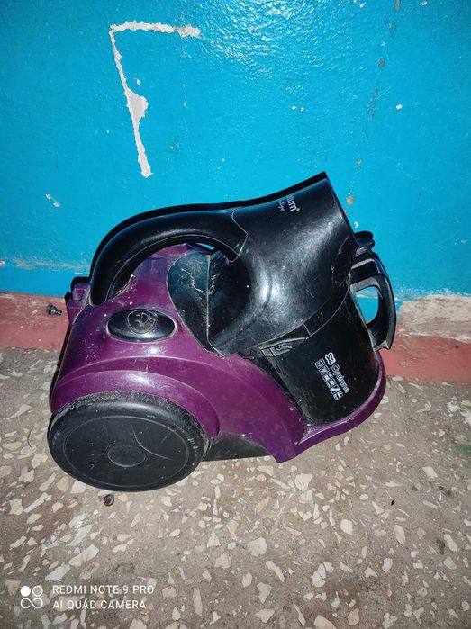 Продам пылесос saturn в хорошем состоянии