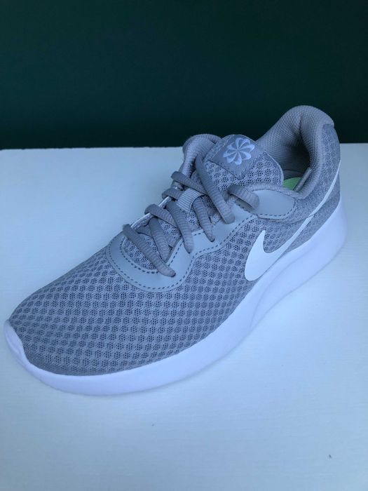 Buty sportowe Nike Tanjun damskie, szare, rozmiar 38.5