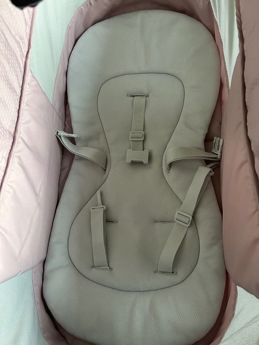 Baby Hug leżaczek łóżeczko krzesełko  4w1 Chicco