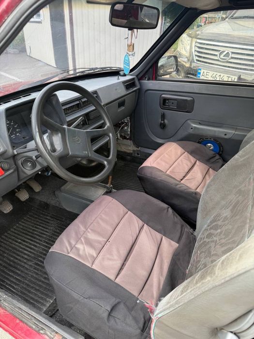 Таврия 2004 год.