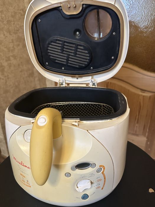 Фритюрница Moulinex ADR2