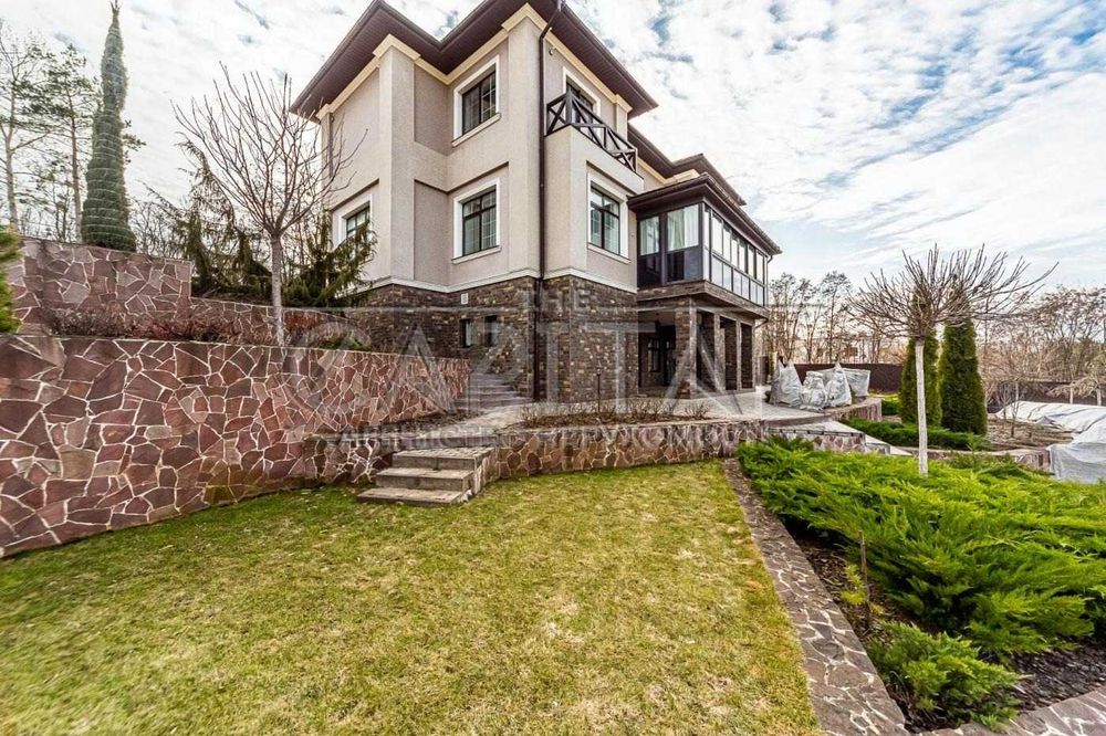 Продаж / Будинок / 450 м2 / Віта-поштова / вул. Звенигородська