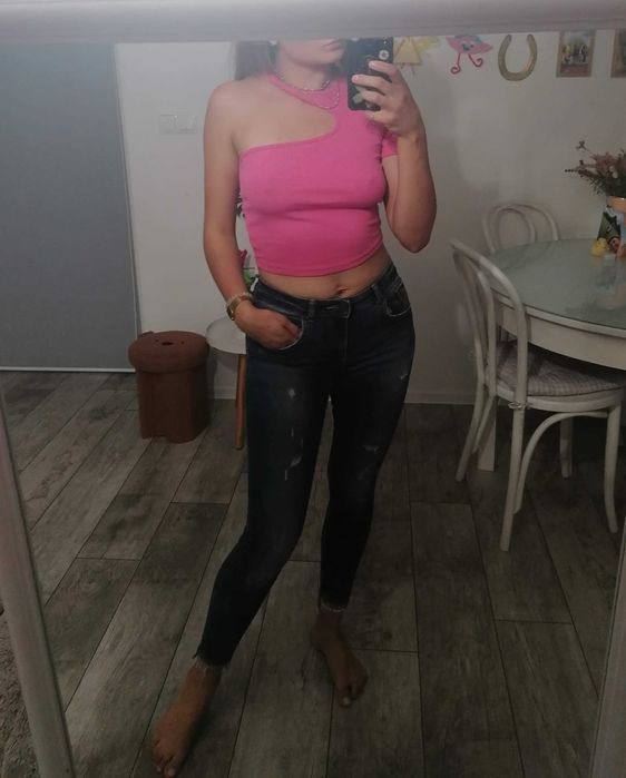 Bluzka z hokerem, top na jedno ramie, crop top