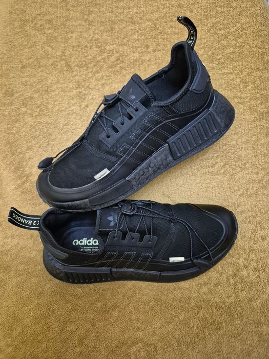 Кроссовки ADIDAS p. 40,5 стелька 25 см
