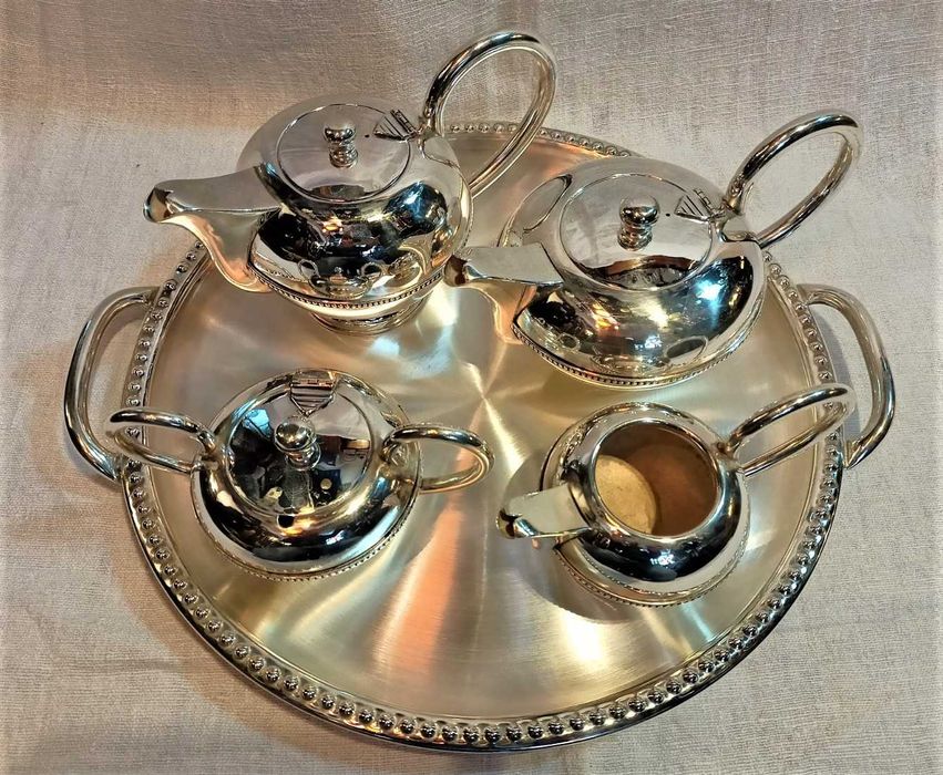 Serviço Tabuleiro B. Prata