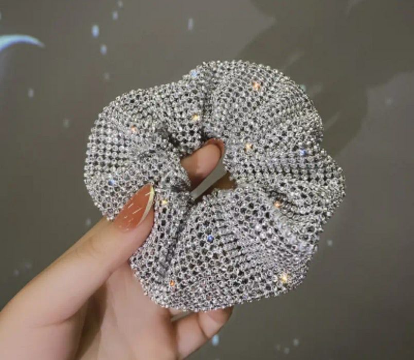 Резинка для волос камни