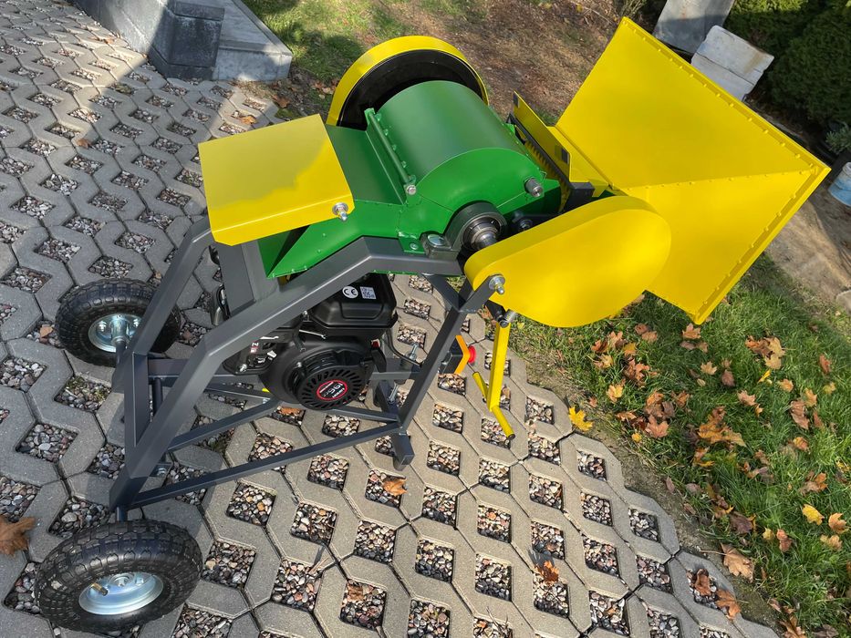 Rębak spalinowy  do gałęzi