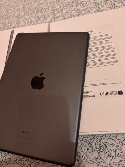 iPad 11, 8.ª Geração 32GB – Estado Impecável (Nunca usado)