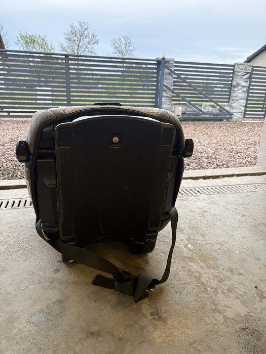 Fotelik samochodowy Recaro Young Sport 9-36kg