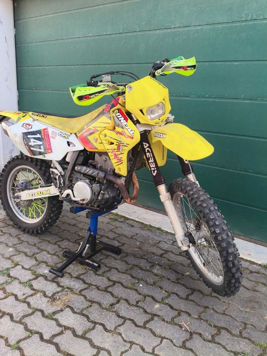 Suzuki DRZ400E Moto Enduro