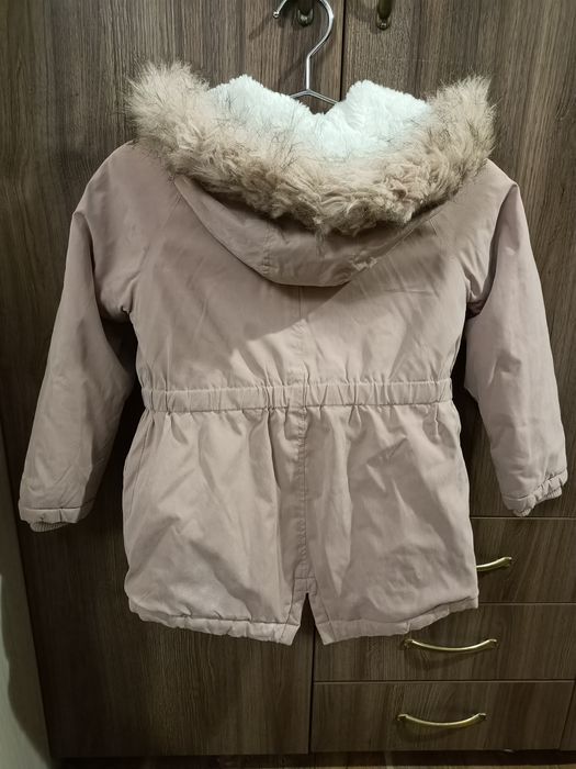 Гарному стані курточка