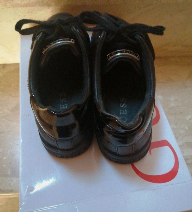 Czarne buty guess 37