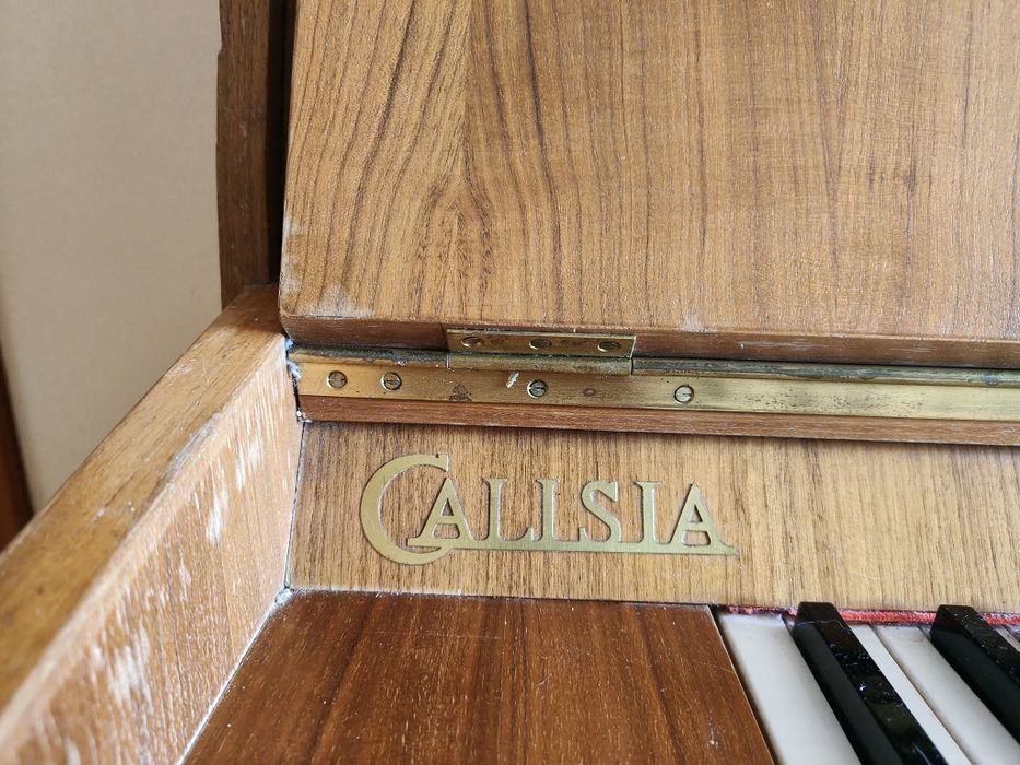 Pianino  marki Calisia