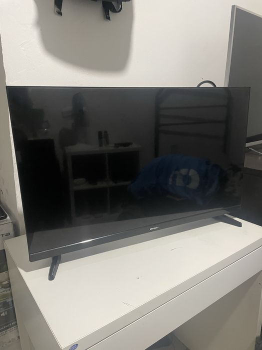 TV Samsumg 32 tela fina LCD/LED