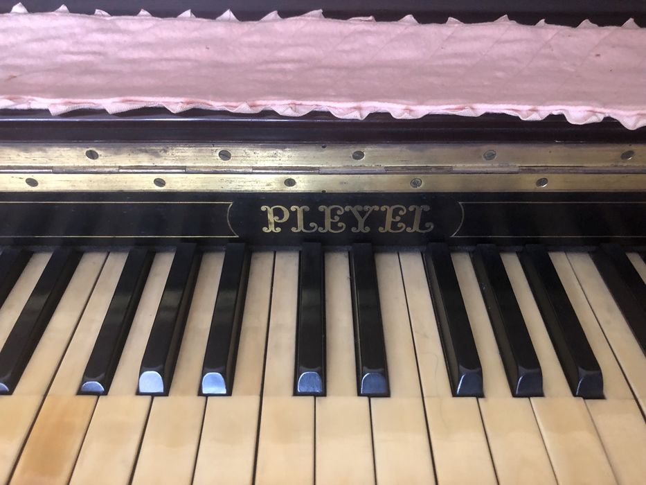 Piano antigo PLEYEL