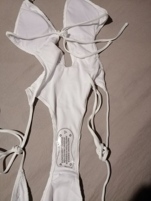 Triquini branco A ESTREAR. LINDO!!