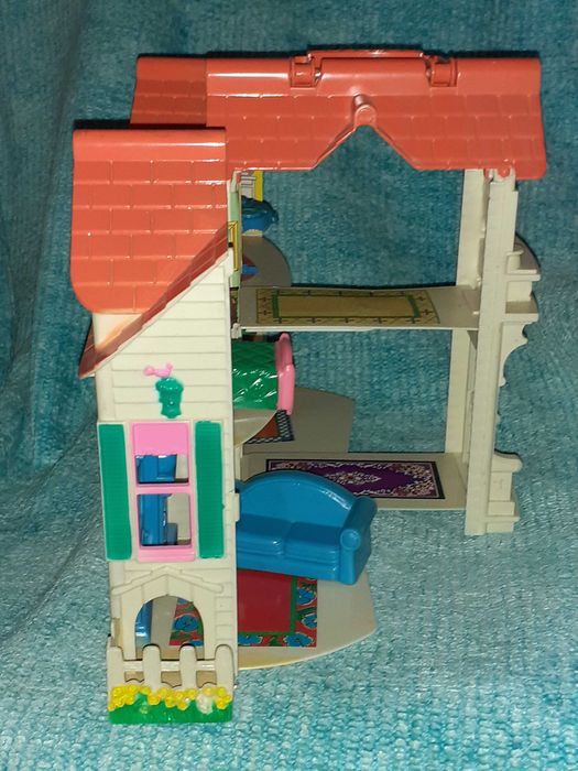 Casa de Bonecas Móvel