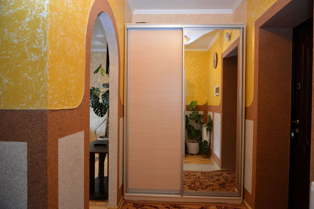 1 кім Кв у новобуд (вільна із 31.05)