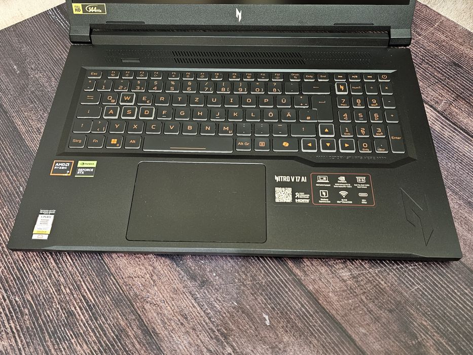 Ігровий ноутбук Acer Nitro V 17 ANV17-41 (Ryzen 7 260/16Gb DDR5/NVIDIA GeForce RTX 5070/SSD 1Tb/IPS 144Hz) з гарантією