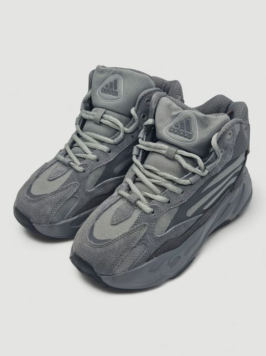 Жіночі - підліткові зимові кросівки Adidas Yeezy Boost 700 V2 (-21°C)