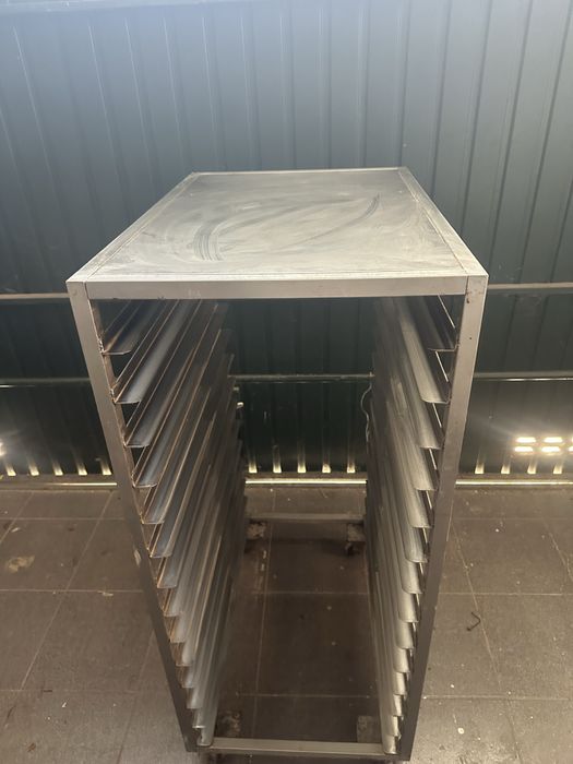 Carro inox , para tabuleiros de pastelaria