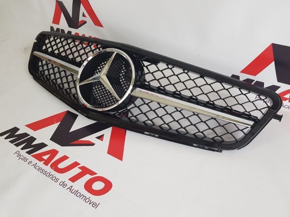 Grelha Frontal Mercedes C W204 C63 (Aro Preto)