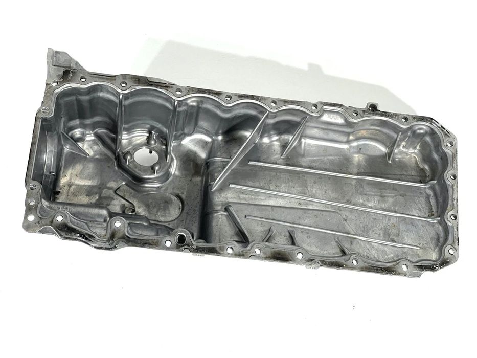 Поддон новый BMW B58B30A G20 G30 F20 F30 задний привод 11138580126
