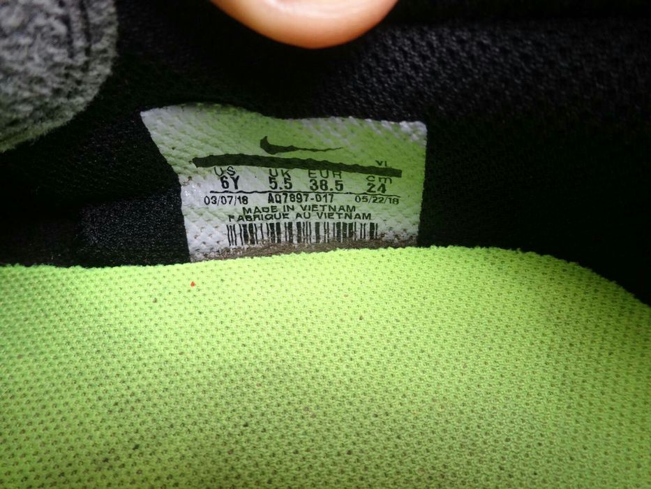 Детские бутсы NIKE Majestry FG AQ7897-017
размер 38.5