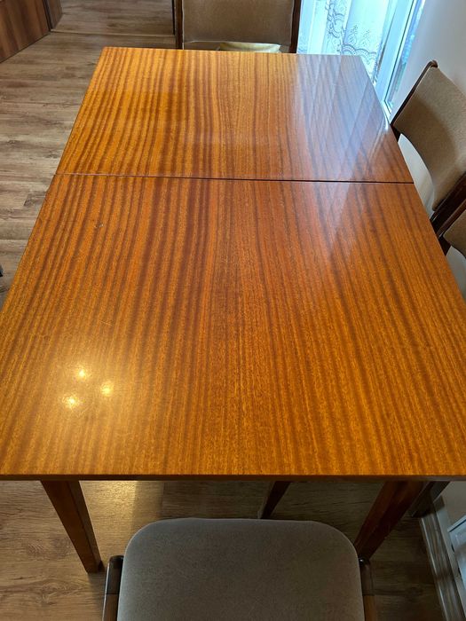 Stół + krzesła 6 szt. (PRL)