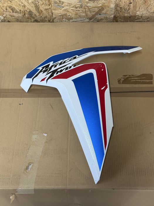 Lewa owiewka czacha honda crf1100 czasza