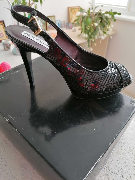 Нові дуже круті чорні босоніжки на платформі. Steve Madden. Р. 38,5