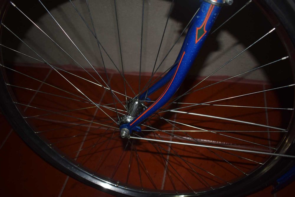 Bicicleta pasteleira restaurada roda 28