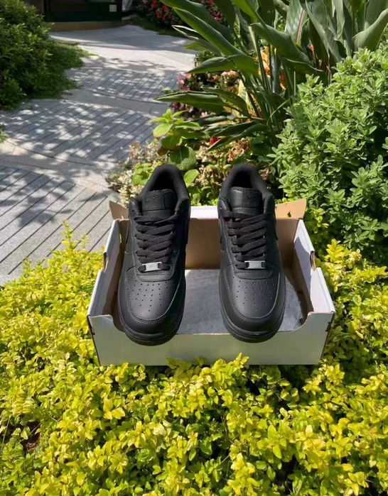 Nike_Air_Force_1_Czarny 37,5