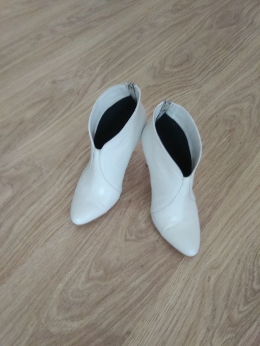 Вау!!! Продам СТИЛЬНІ черевички на весілля