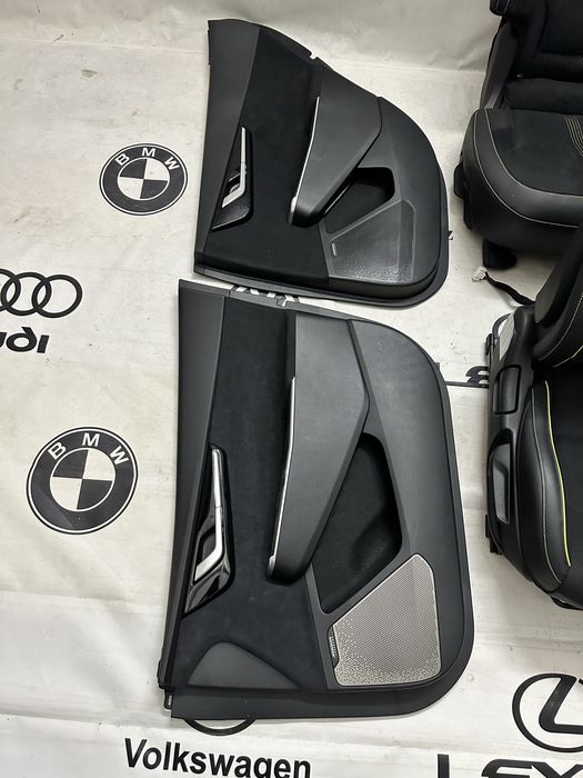 Kia EV6 GT салон карти підлокітник руль сідушка крісло