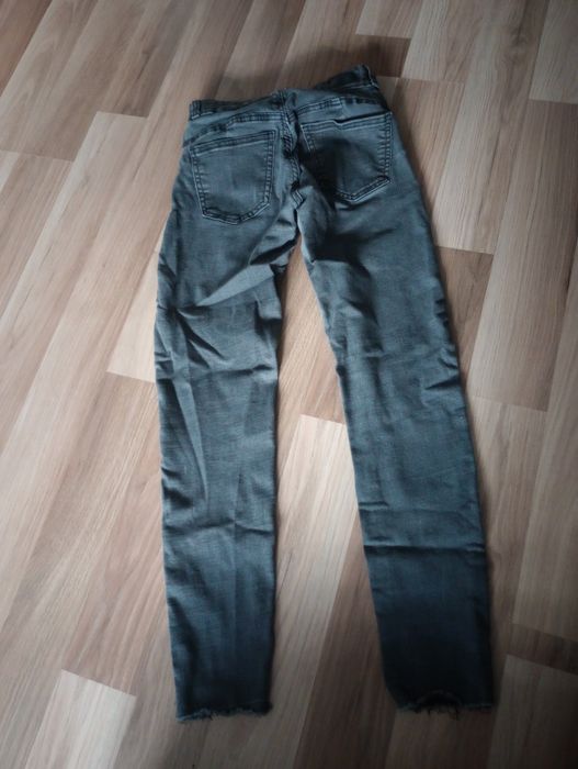 Jeansy damskie Bershka