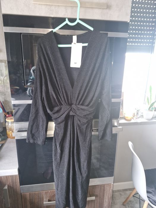 Nowa elegancka sukienka