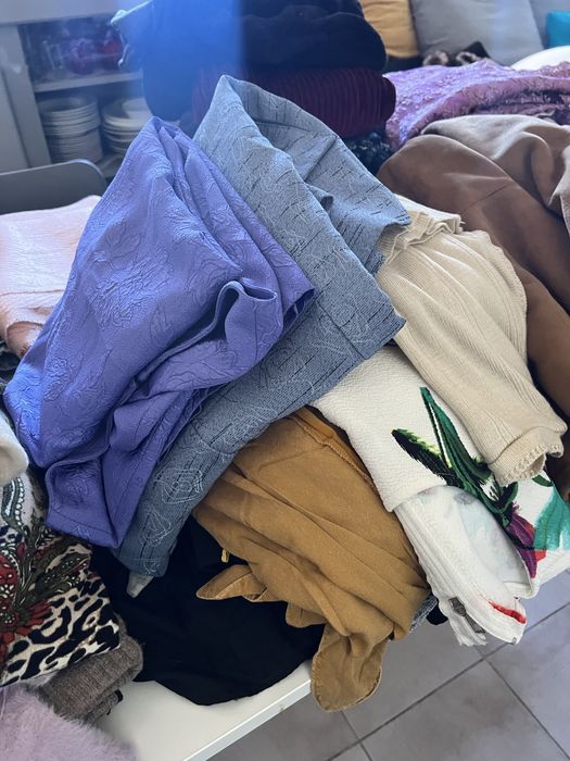 Lote de roupa mulher / vários tamanhos