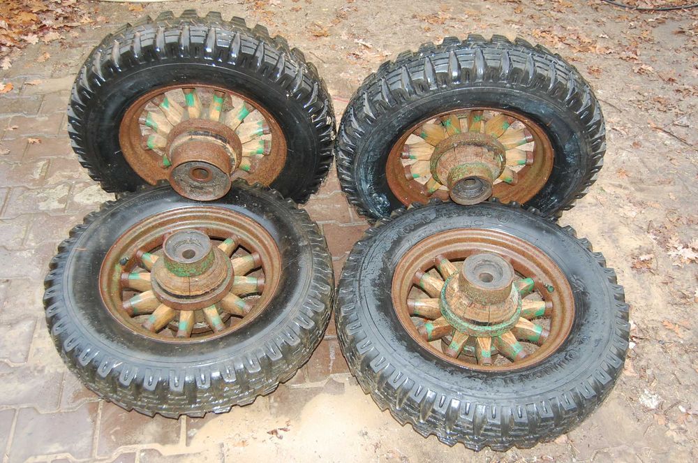 Koła 16"/6" do bryczki/wozu drewniane szprychy