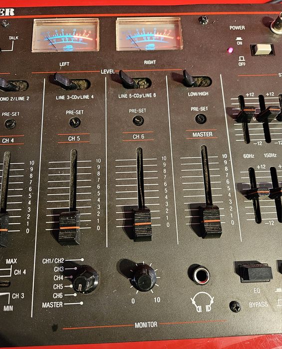 Mikser Stereo z efektami,  korektorem