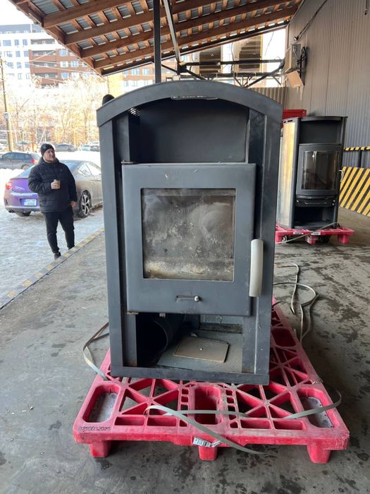 Печі Каміни  Б/У Продаж