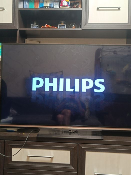 Phillips 55PFL телевизор 55"