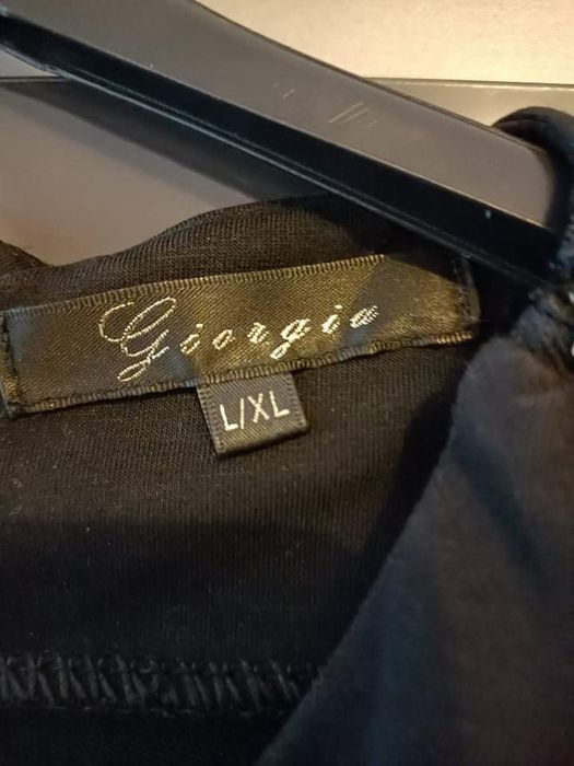 Śliczna sukienka czarna Giorgia