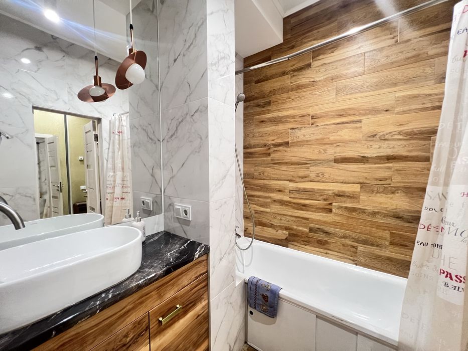 Сдам квартиру Люкс посуточно центр