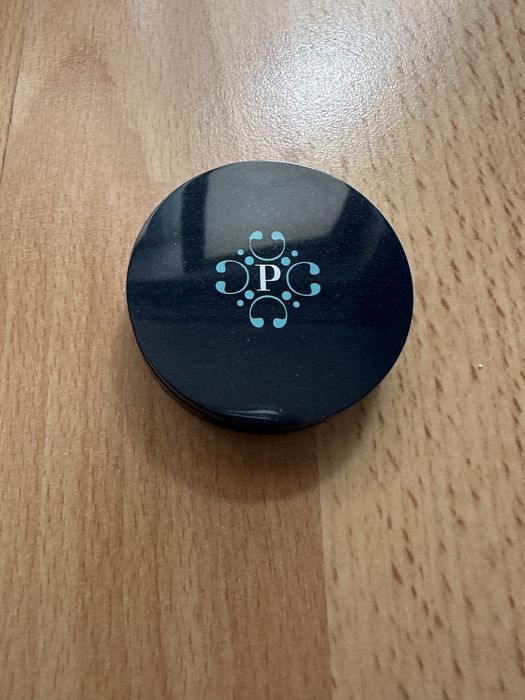 Mineralny korektor pod oczy Pixie Cosmetics