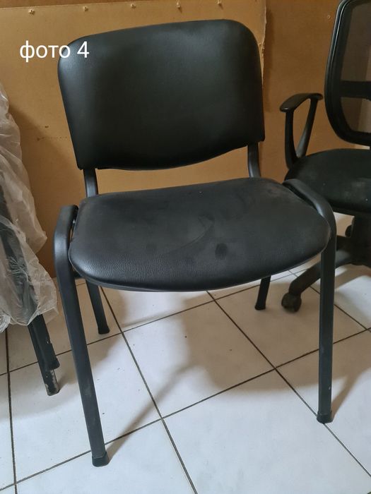 Стільці офісні б/в