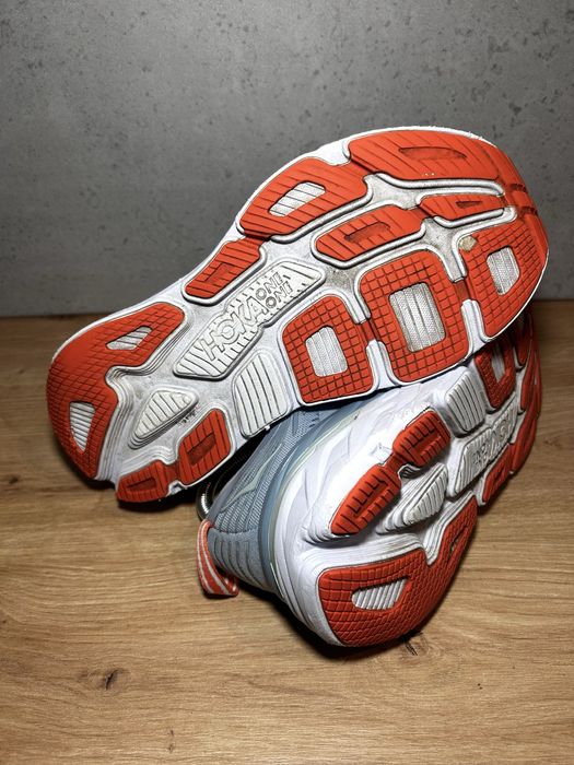 Buty do biegania Hoka Bondi 7 40