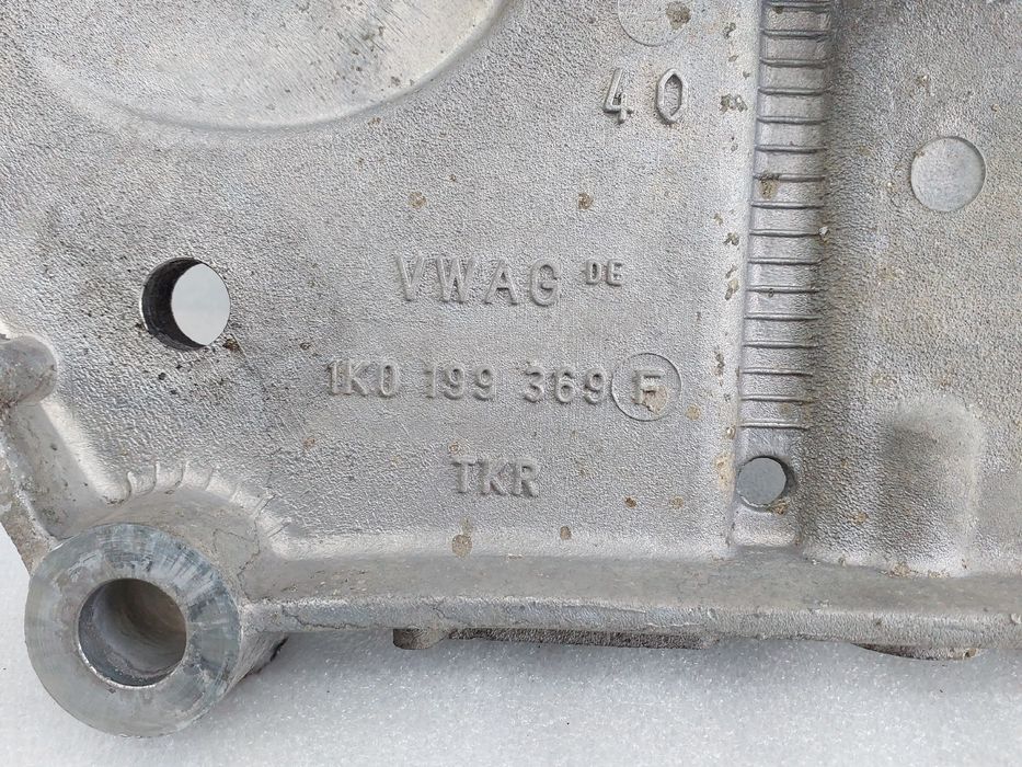 Charriot frente VOLKSWAGEN Golf VI (5K1)