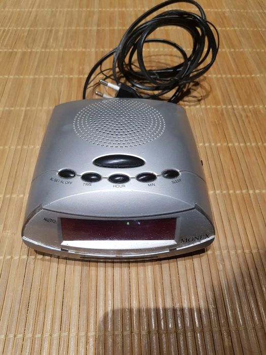 Radio despertador MONEX UNI-1107